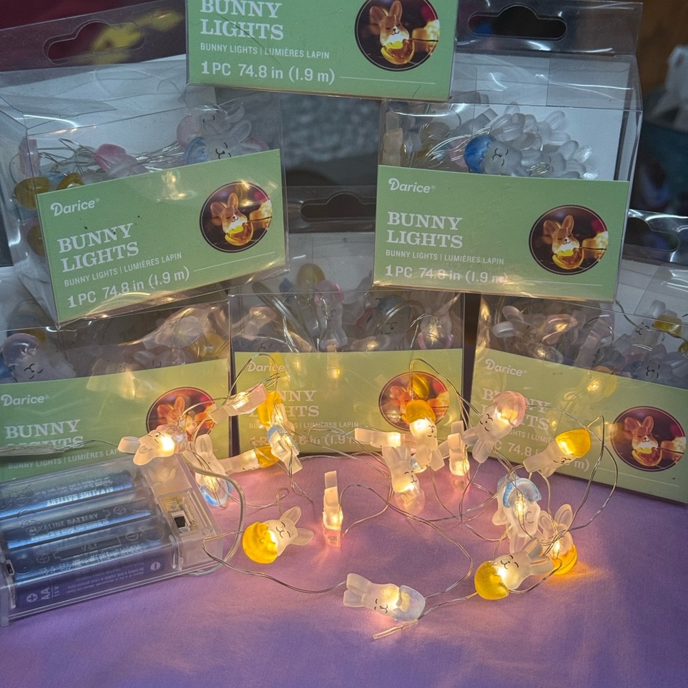 Darice Yellow and White Party Lights - Festive and Fun timer for wreaths